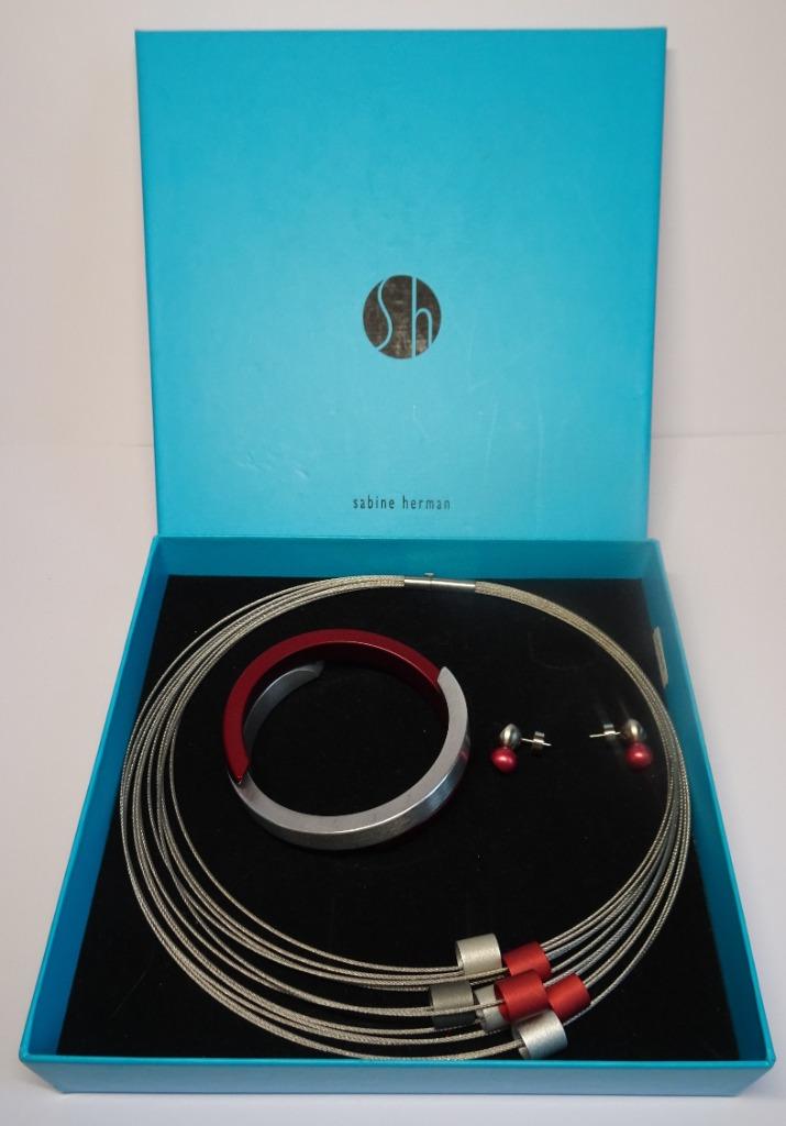 ENSEMBLE COLLIER - BRACELET -BOUCLES D'OREILLES, Bijoux, Sacs & Beauté, Colliers, Enlèvement ou Envoi, Comme neuf, Rouge, Argent