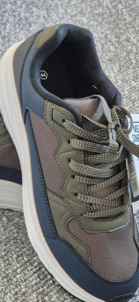 Heren schoenen maat 44., Kleding | Heren, Schoenen, Ophalen of Verzenden, Sportschoenen