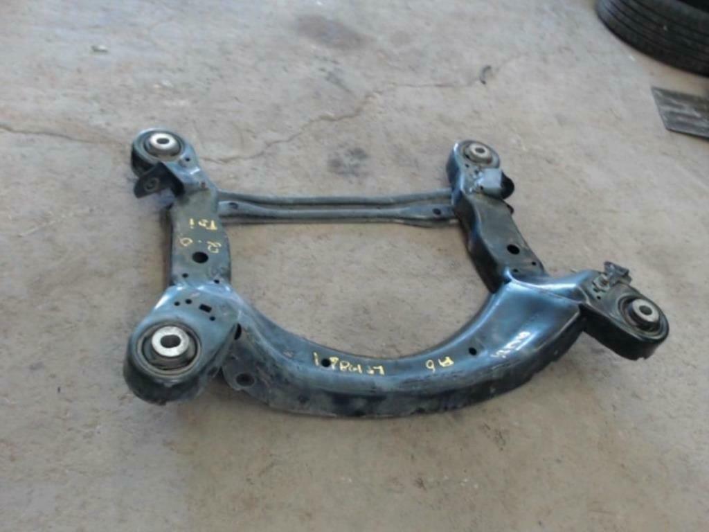 berceau avant audi A6 S6 (C6), Audi, Enlèvement, Utilisé, Capot moteur
