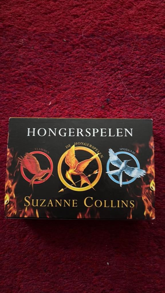 Suzanne Collins - De hongerspelen ; Vlammen ; Spotgaai, Boeken, Ophalen, Suzanne Collins