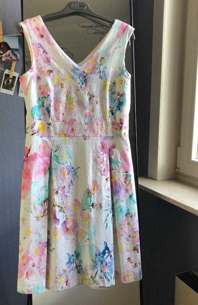 Zomerkleed Atmos maat 42 (eerder maat 40), Kleding | Dames, Jurken, Maat 38/40 (M), Atmos fashion, Ophalen of Verzenden, Zo goed als nieuw