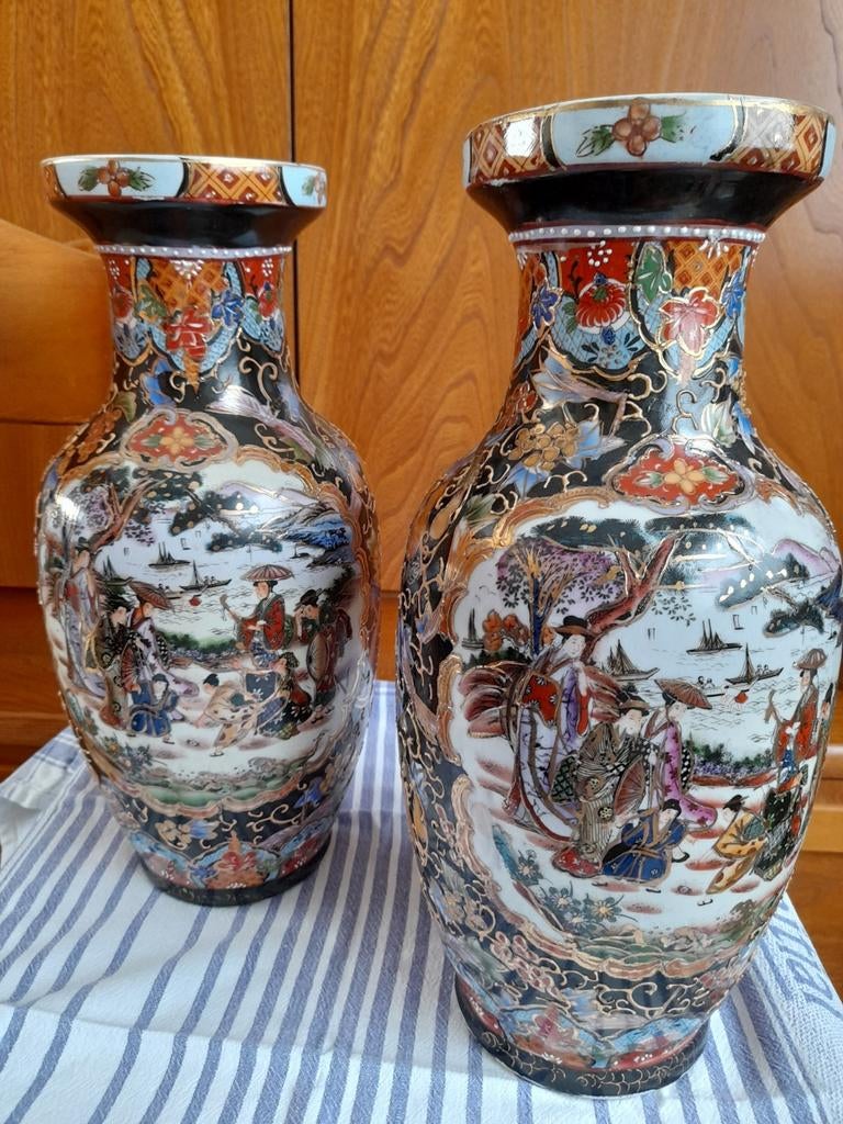 2 oosterse vazen  H35cm, Ophalen