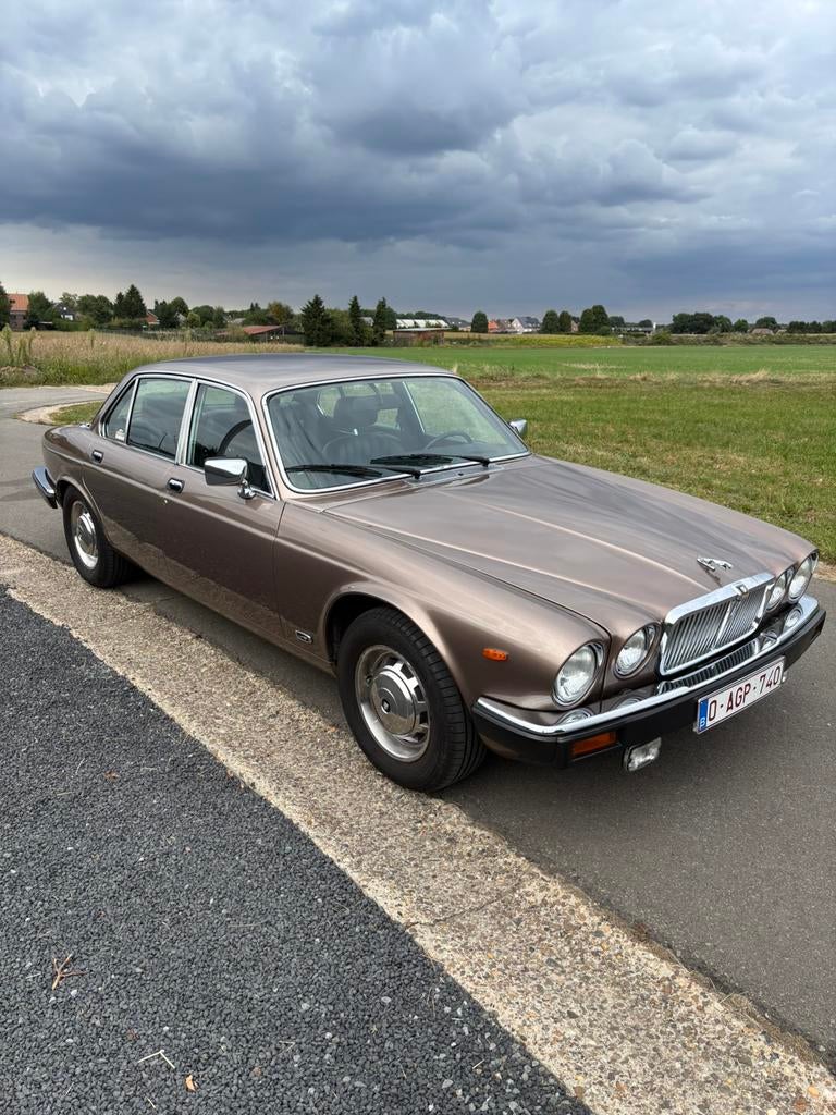 Jaguar XJ6 Series lll ‘82, Autos, Jaguar, Particulier, XJ, Noir, Enlèvement