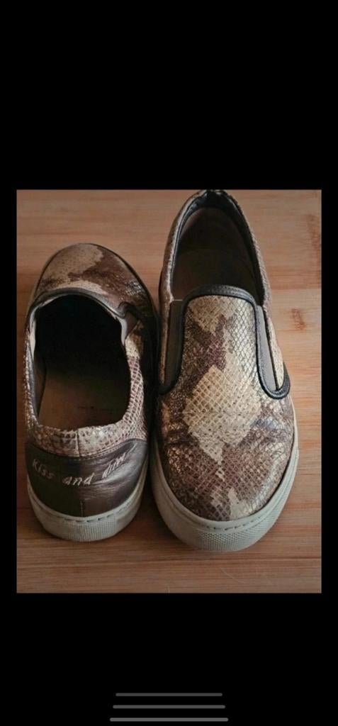 Lage sneaker 36 "voltan" Snake, Kleding | Dames, Schoenen, Ophalen of Verzenden