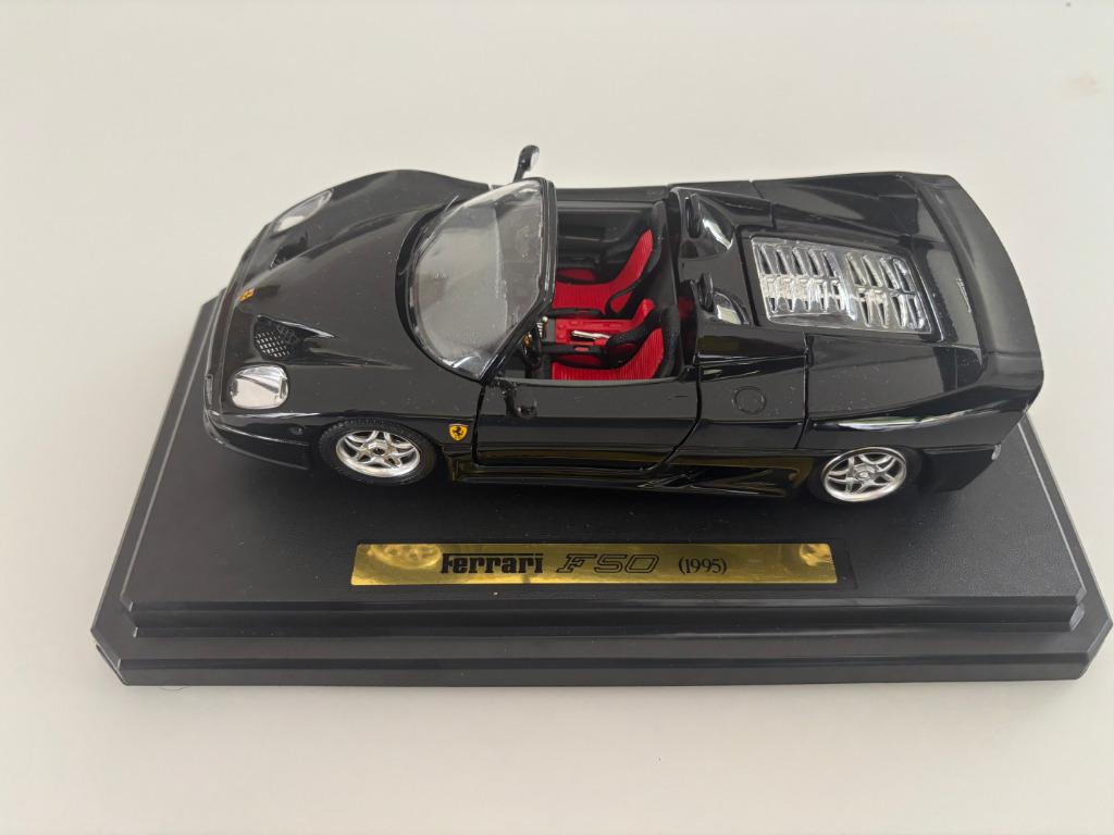Burago Ferrari F50 1995 1:24 Die Cast Black, Enlèvement ou Envoi, Comme neuf, Voiture, Burago