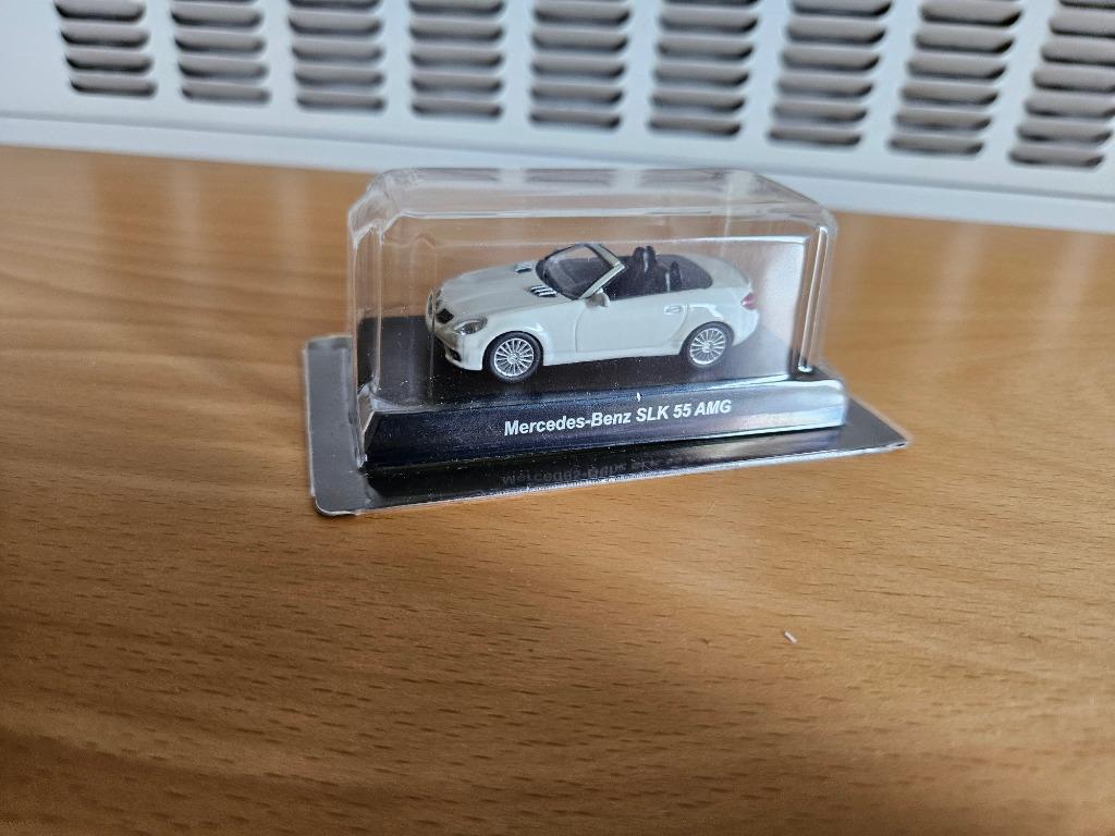 modèle de voiture Mercedes SLK 55 AMG 1/64, Enlèvement ou Envoi, Neuf, Voiture