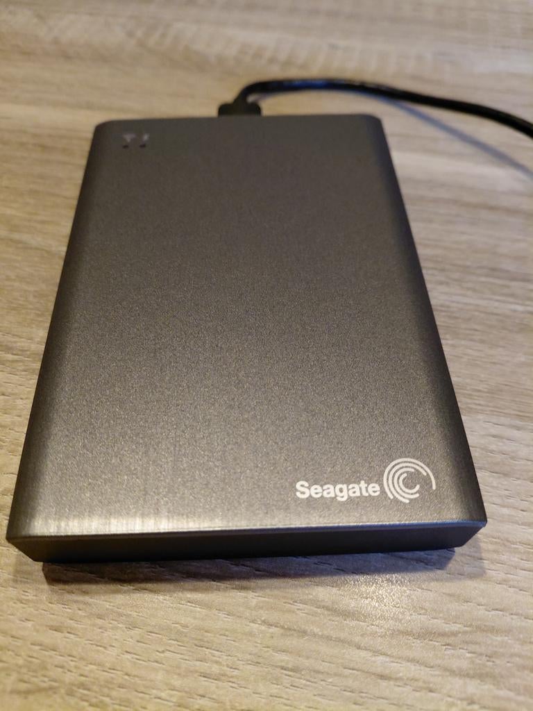 Seagat wireless+ 2.2.5 inch harde schijf van 2 TB, Ophalen, HDD, Zo goed als nieuw, Seagate