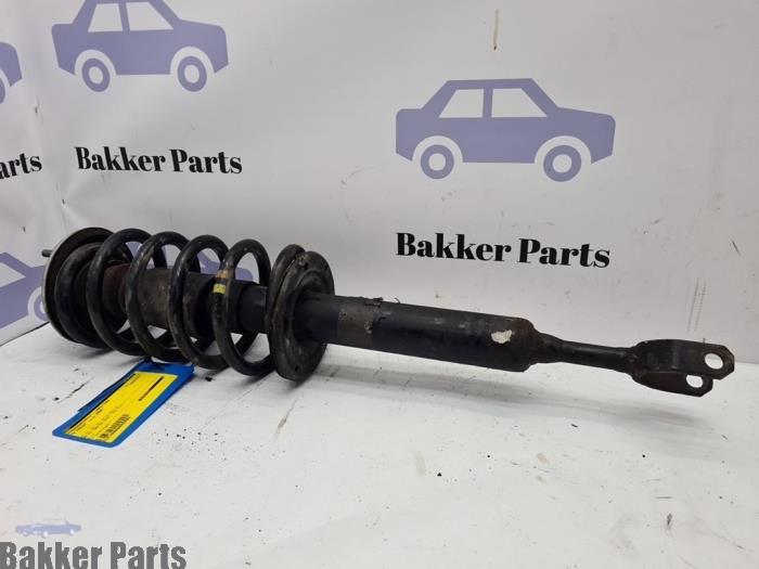 Barre amortisseur avant gauche d'un Volkswagen Passat, Autos : Pièces & Accessoires, -, Volkswagen, -, 3 mois de garantie
