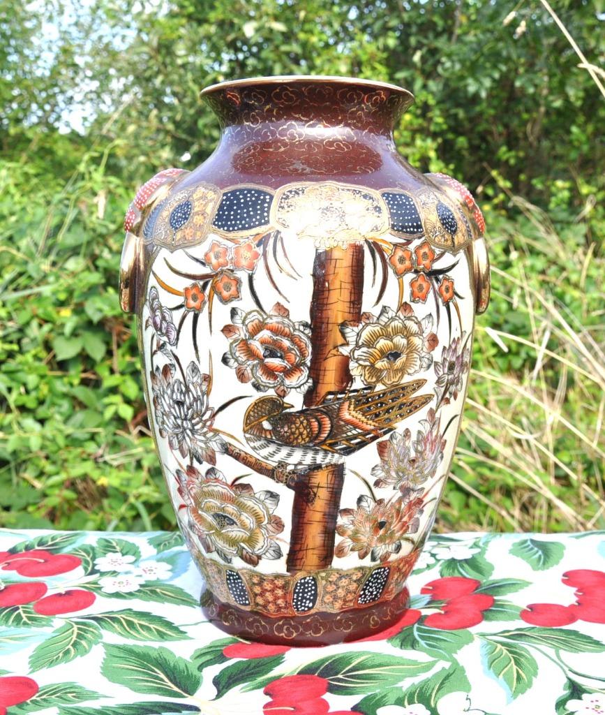 vase en faience motif asiatique, Enlèvement ou Envoi