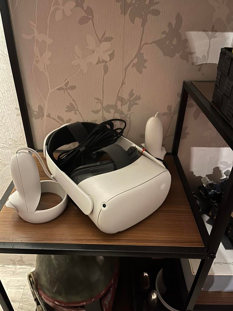 Oculus quest 2 128gb + elite strap en 5 meter lange kabel, Ophalen, Zo goed als nieuw