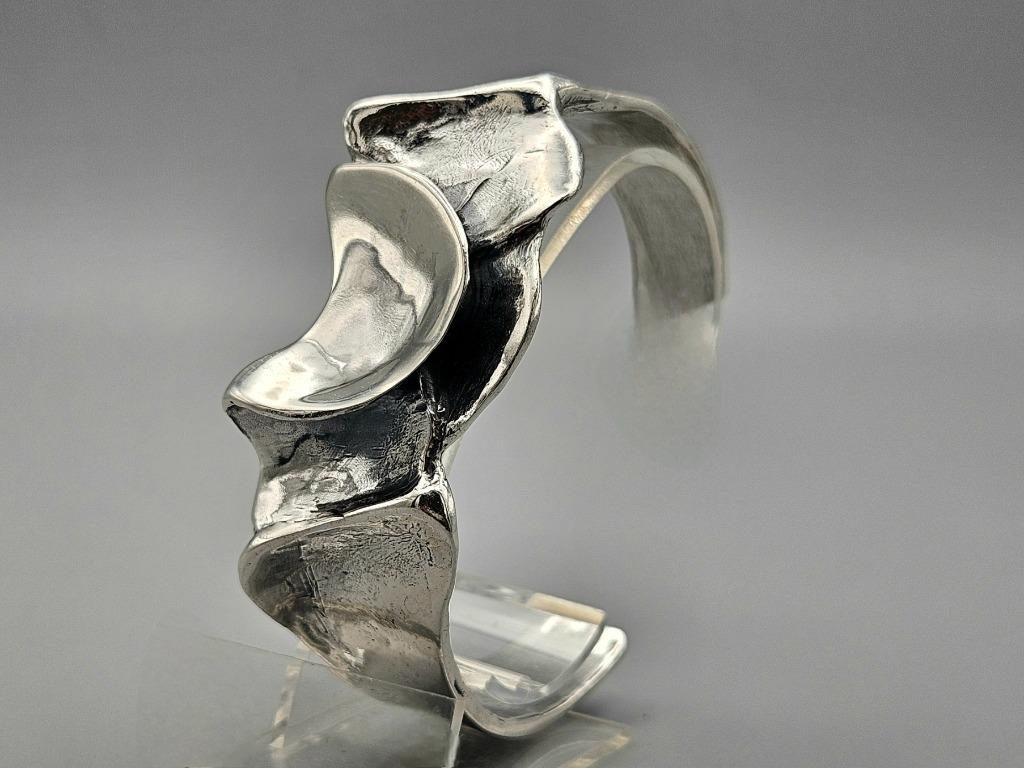 Bracelet au design scandinave en argent cool. 2024/Z34, Enlèvement ou Envoi, Neuf, Argent, Argent