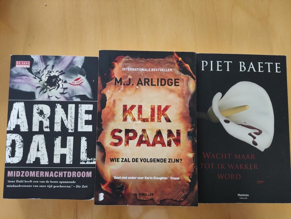 Arne Dahl(Midzomernacht)-MJ Arlidge(klikspaan)-Piet Baete, Boeken, Ophalen of Verzenden, Zo goed als nieuw