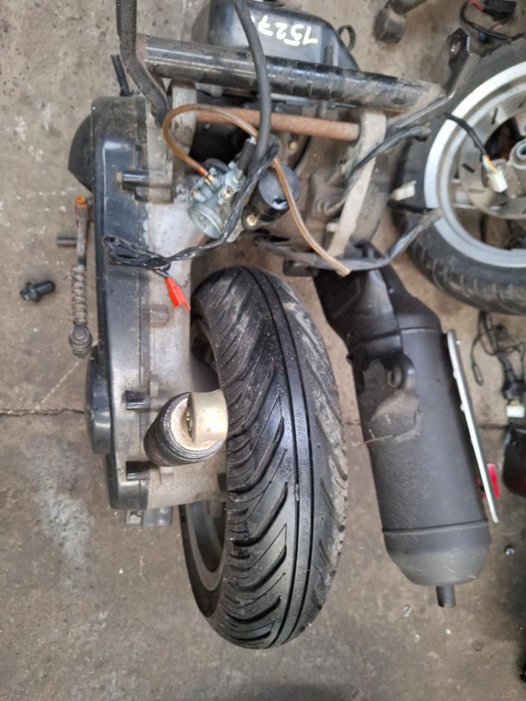 Moteur Peugeot Vivacity LP/15270, Vélos & Vélomoteurs, Pièces de cyclomoteur | Scooters, Enlèvement, Utilisé, Peugeot