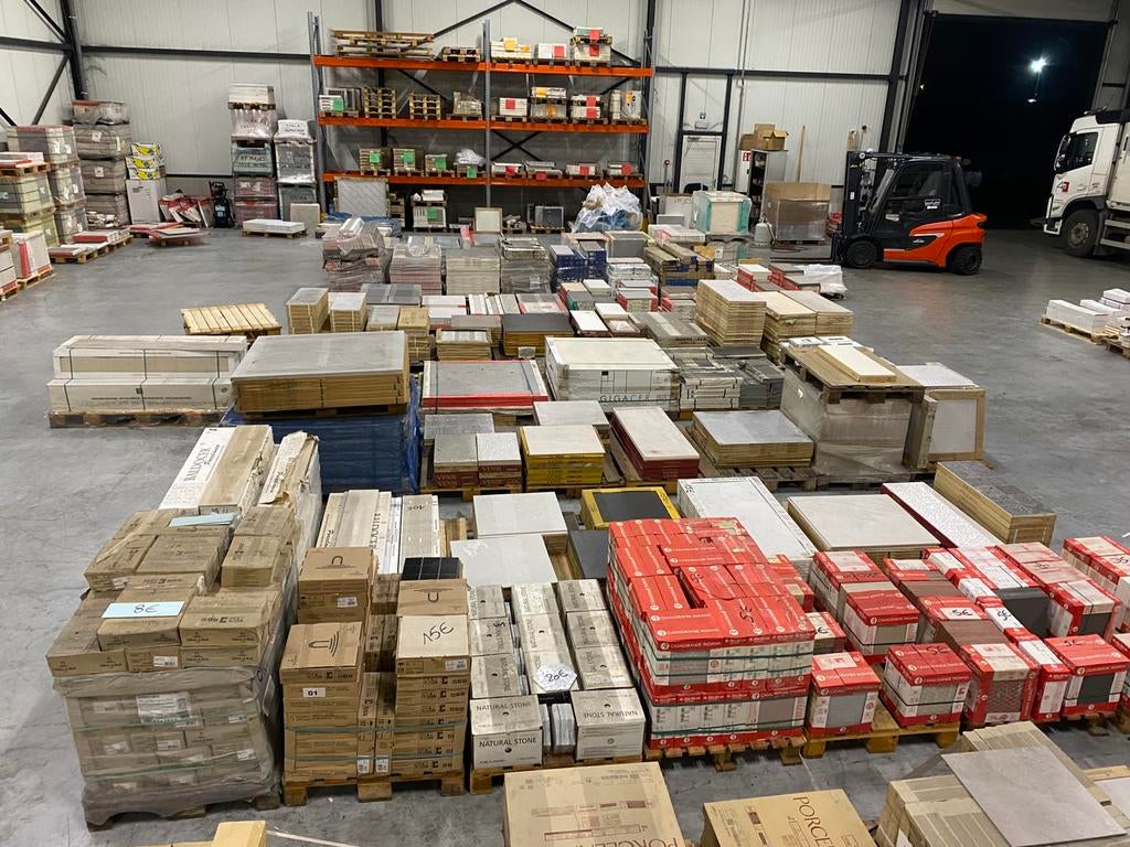Tegels lot verkoop, Enlèvement