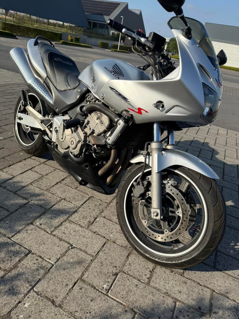 Honda Hornet 600 motorfiets, Motoren, Motoren | Honda, Motorrijbewijs A, Particulier, Meer dan 35 kW, Toermotor