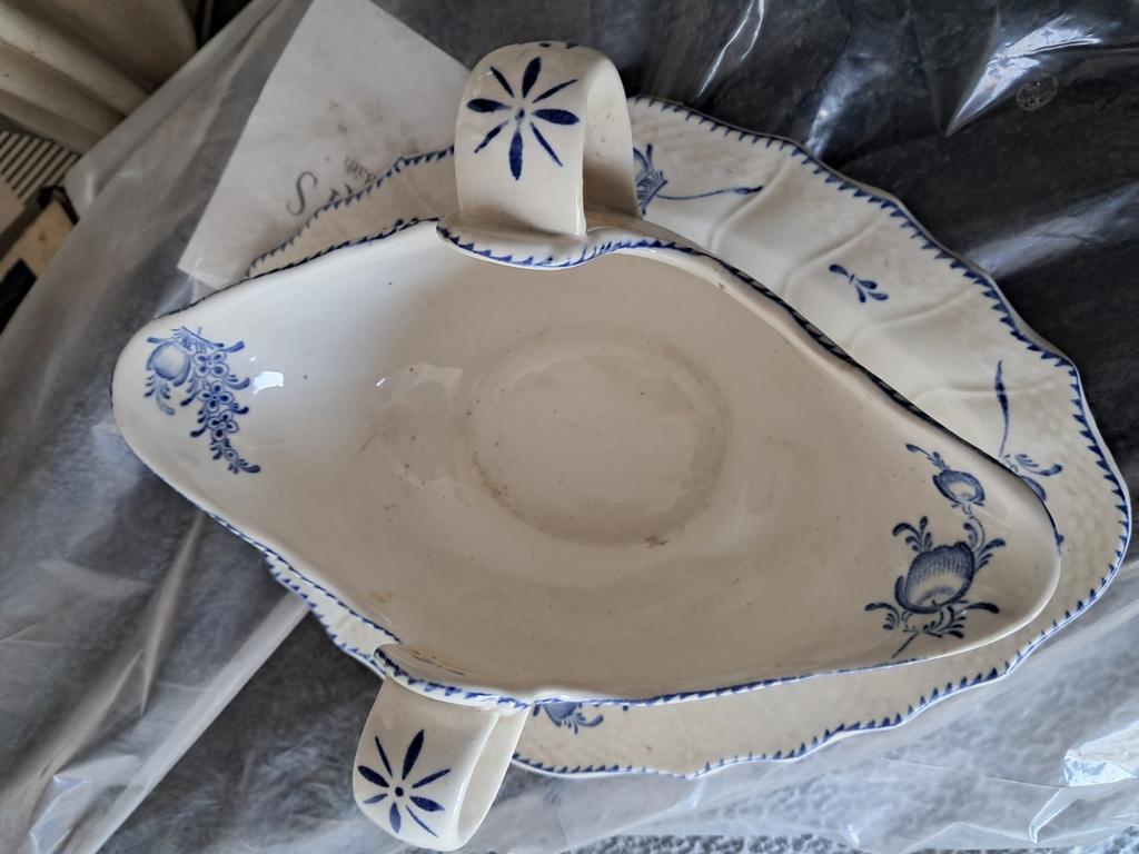 Saucière de marque boch. F la Louvière, Enlèvement ou Envoi