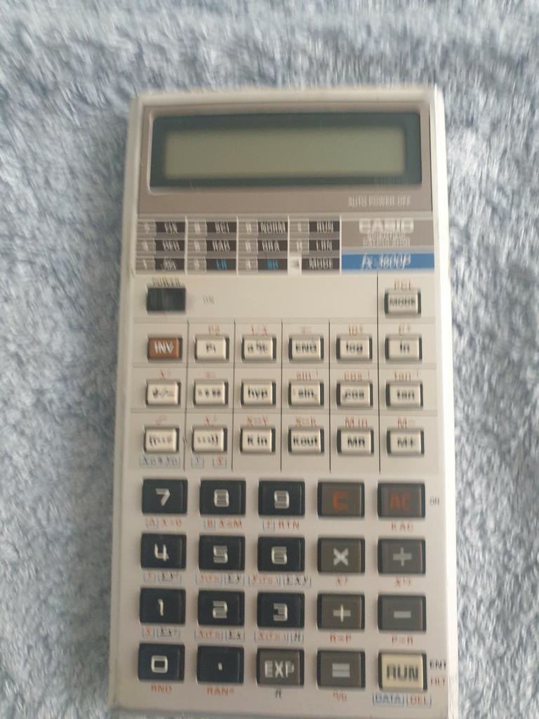 CASIO FX 3600 P, Diversen, Rekenmachines, Ophalen of Verzenden, Zo goed als nieuw
