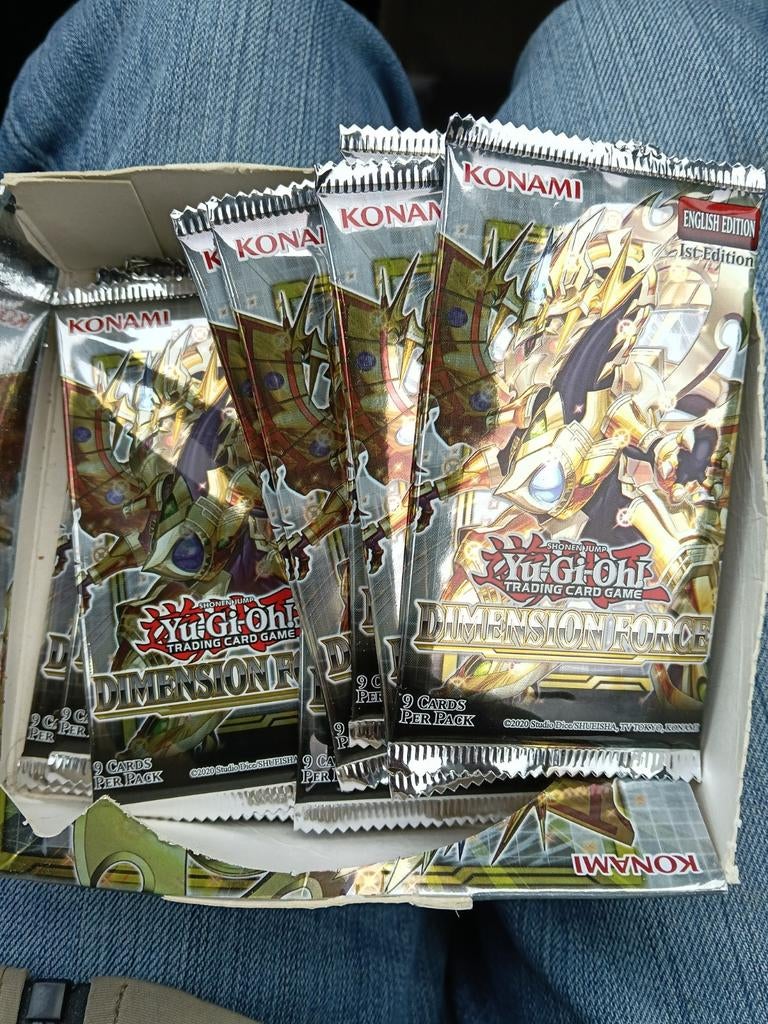 11booster yugioh 3,50 pièce les 11 pour 30 euro, Ophalen of Verzenden, Booster