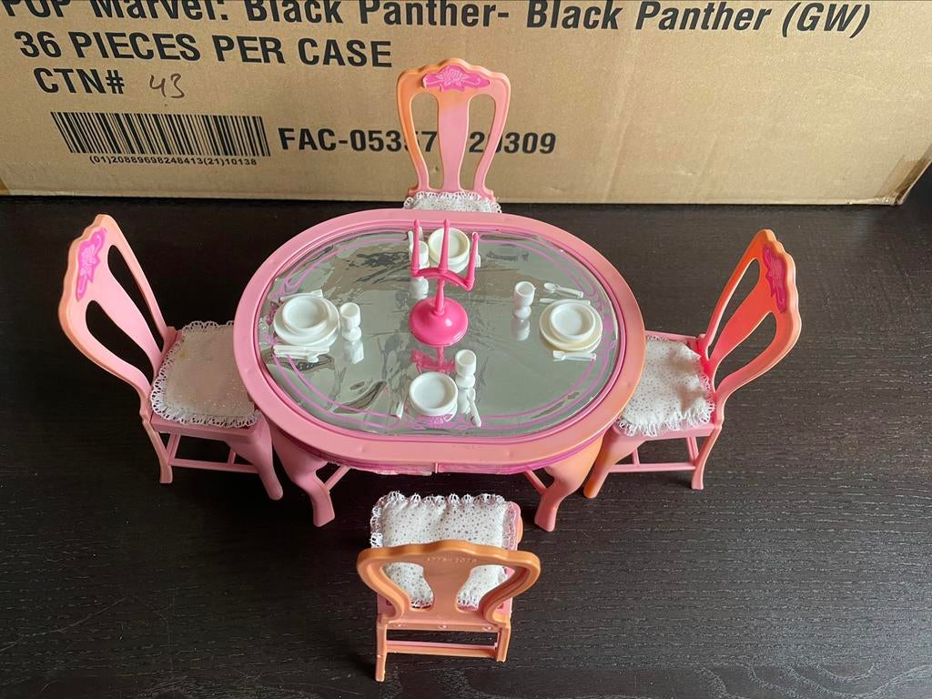 Vintage Barbie Dining table & chairs tafel & stoelen 1990, Ophalen of Verzenden, Gebruikt, Gebruiksvoorwerp