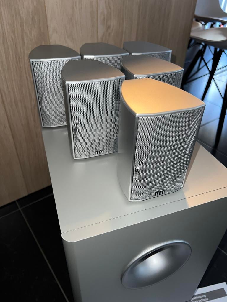 Elac 6.1 surround luidsprekers + subwoofer m, Audio, Tv en Foto, Luidsprekerboxen, Zo goed als nieuw, 60 tot 120 watt, Complete surroundset