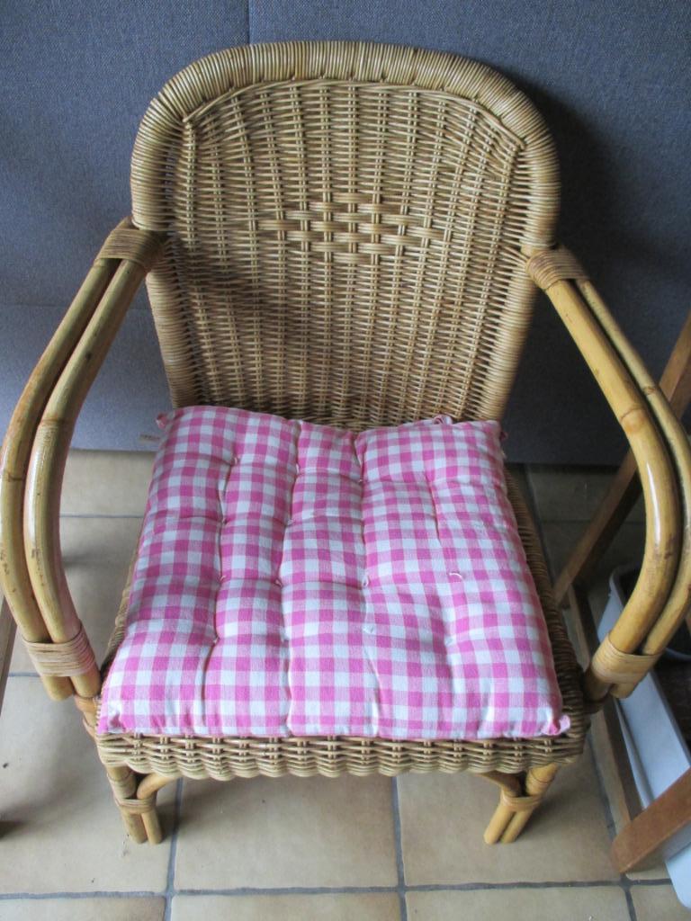 stoel in riet, Huis en Inrichting, Stoelen, Ophalen, Gebruikt, Overige kleuren, Riet of Rotan