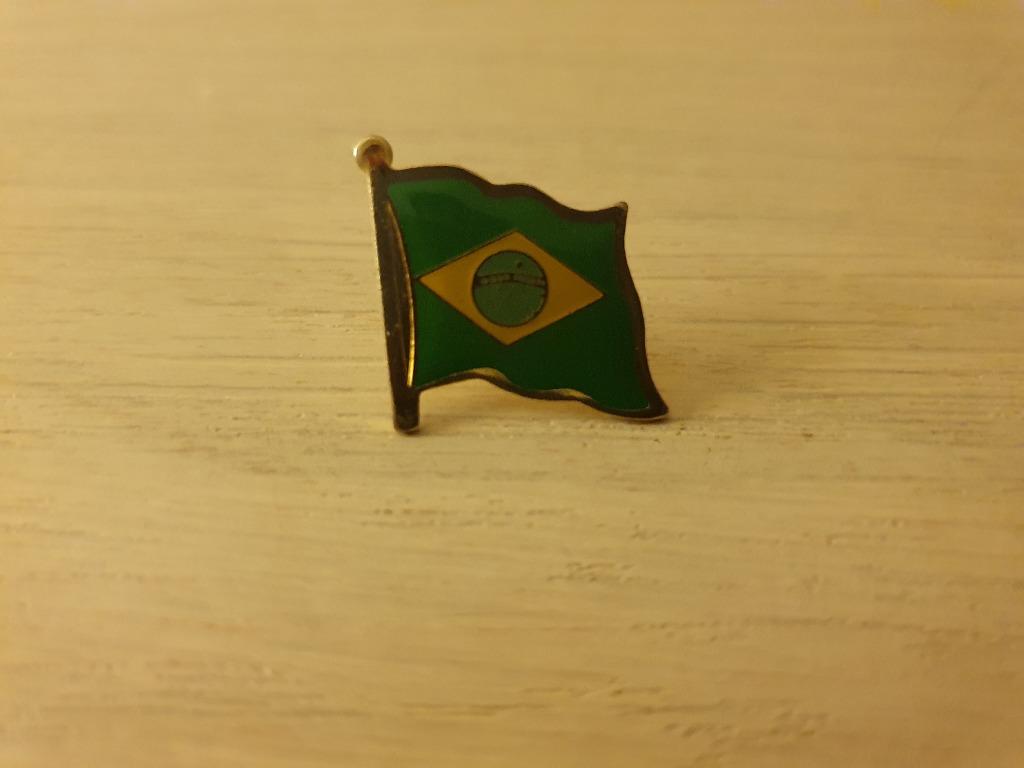pin's du drapeau du Bresil, Enlèvement ou Envoi, Comme neuf, Autres sujets/thèmes, Insigne ou Pin's