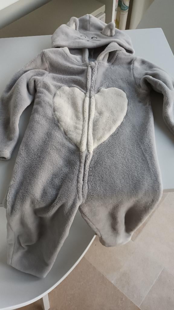 Onesie - poesje - Maat 110, Kinderen en Baby's, Kinderkleding | Maat 110, Gebruikt, Jongen of Meisje, Overige typen, Ophalen of Verzenden