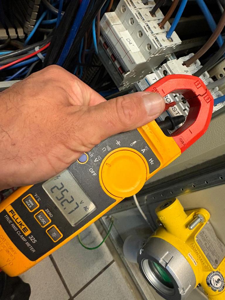 Technicien, Enlèvement