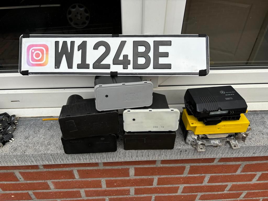 Mercedes W124 centrale vergrendeling pomp onderdelen, Ophalen of Verzenden