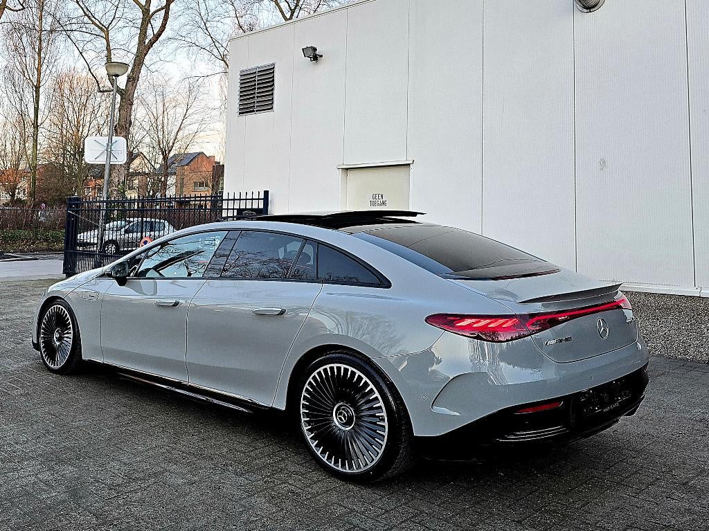 AMG EQE 53 4MATIC+ Hyperscreen+HUD-Airmat-Pano-High End!!, Auto's, Mercedes-Benz, Automaat, 460 kW, Leder, Dealer onderhouden