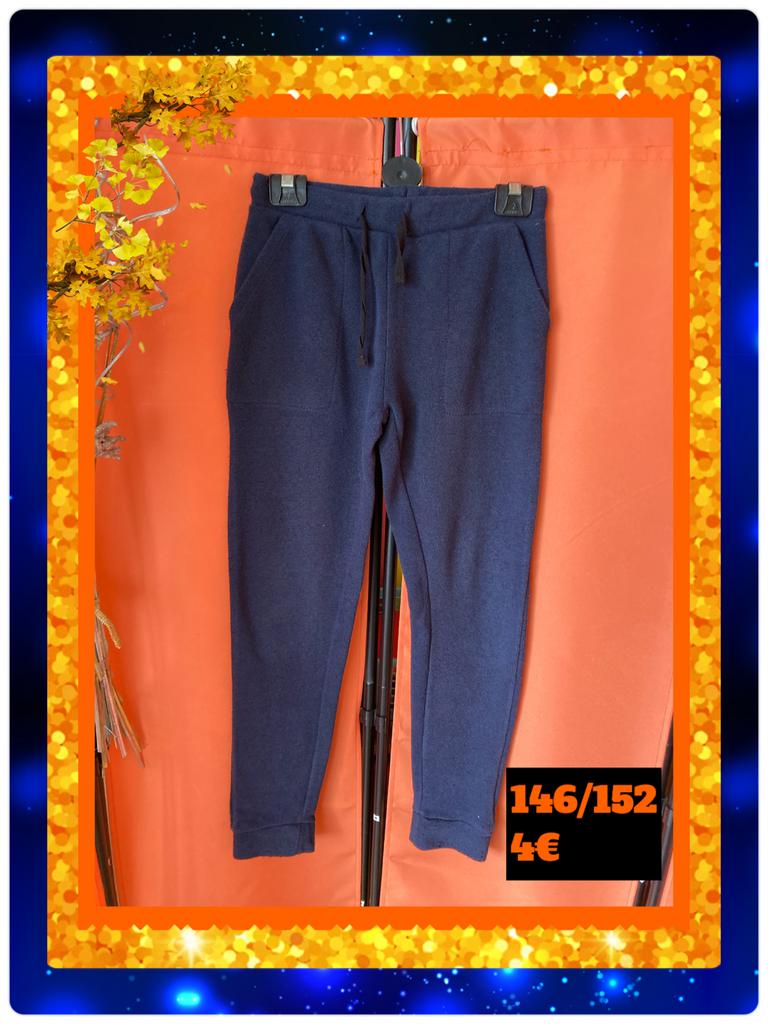 Joggingbroek jongen 146. Primark, Sport- of Zwemkleding, Ophalen of Verzenden, Zo goed als nieuw, Primark