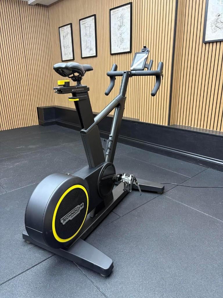 Technogym Skillbike Zwart, Ophalen of Verzenden, Zo goed als nieuw, Benen, Hometrainer
