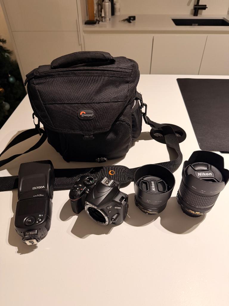 Nikon D3400 + toebehoren, Spiegelreflex, Ophalen of Verzenden, Zo goed als nieuw, Nikon