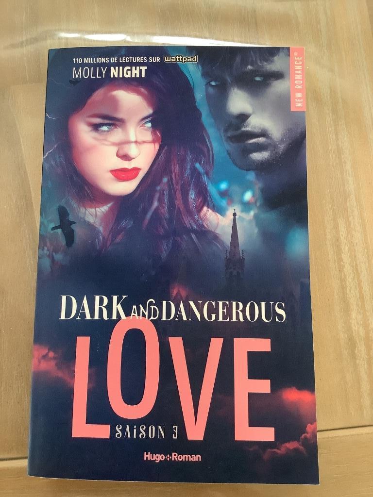 Livre Dark and dangerous Love saison 3, Enlèvement ou Envoi, Comme neuf