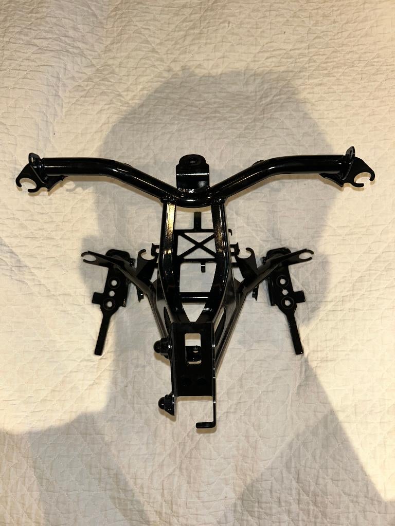Yamaha R7 – BEB-28356-00 Support avant de carénage, Motoren, Onderdelen | Yamaha, Nieuw, Ophalen of Verzenden