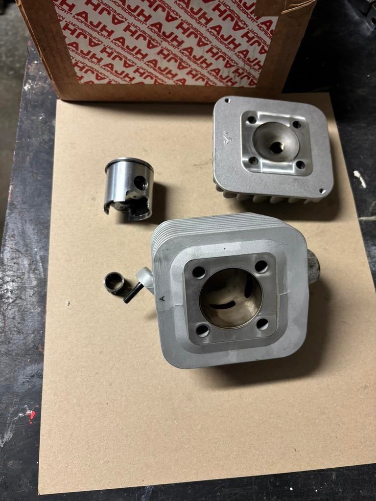 Cilinder kreidler 63 cc (44mm), Ophalen, Zo goed als nieuw, Cilinder