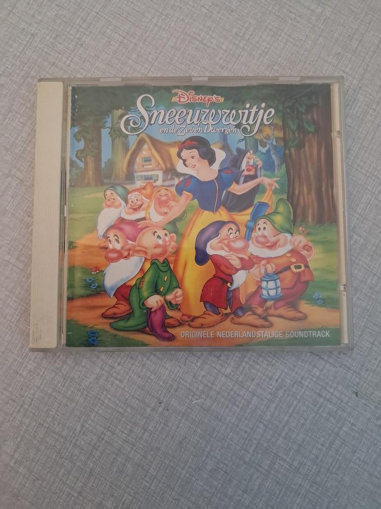 Walt Disney  Sneeuwwitje en de zeven dwergen., Ophalen of Verzenden, Zo goed als nieuw