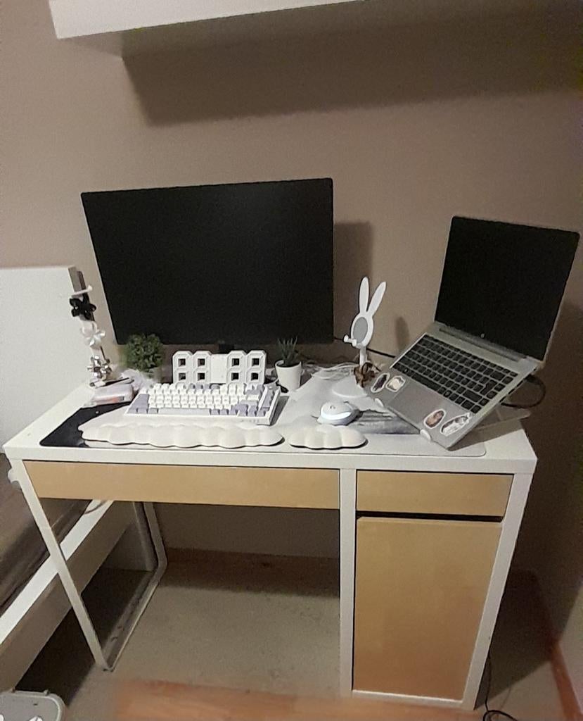 Bureau micke, Enlèvement, Utilisé