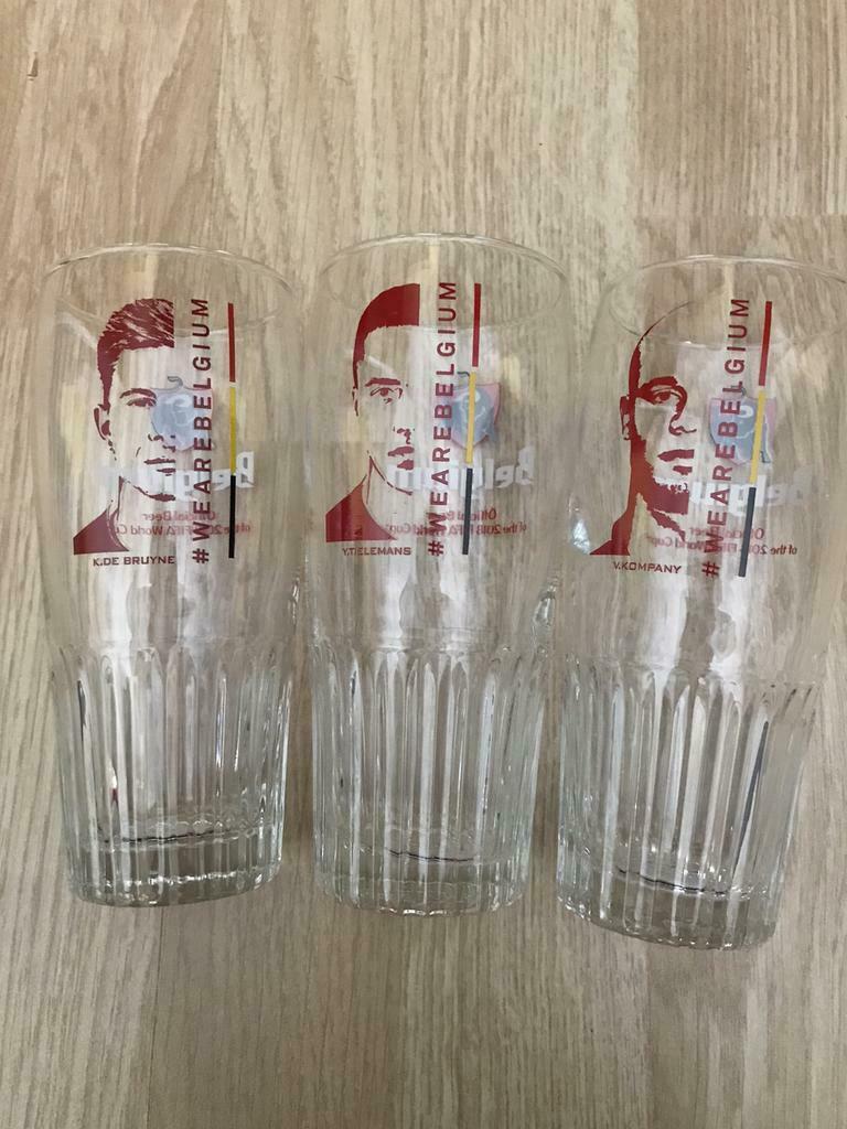 Lunettes de diable rouge, Collections, Enlèvement ou Envoi, Comme neuf