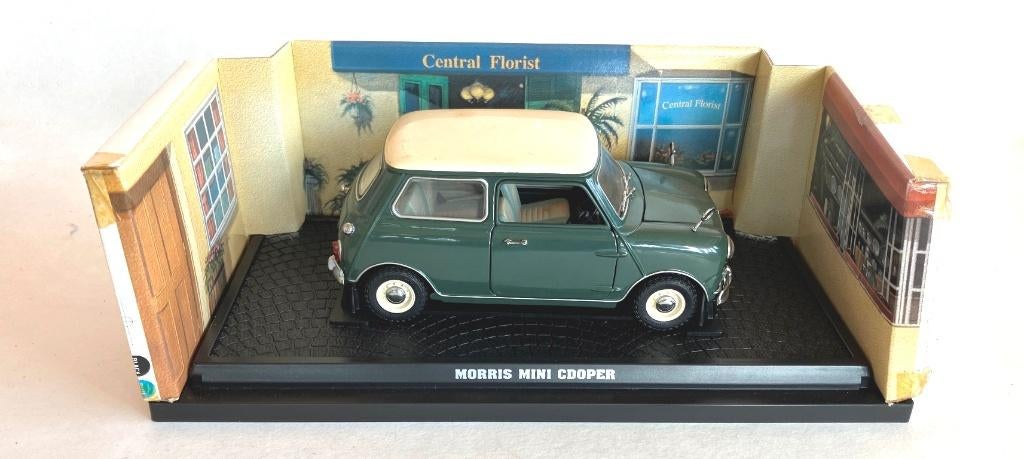 Mini Cooper 1275S Almond Green Kyosho 1:18., Hobby en Vrije tijd, Modelauto's | 1:18, Zo goed als nieuw, Auto, Kyosho, Ophalen of Verzenden