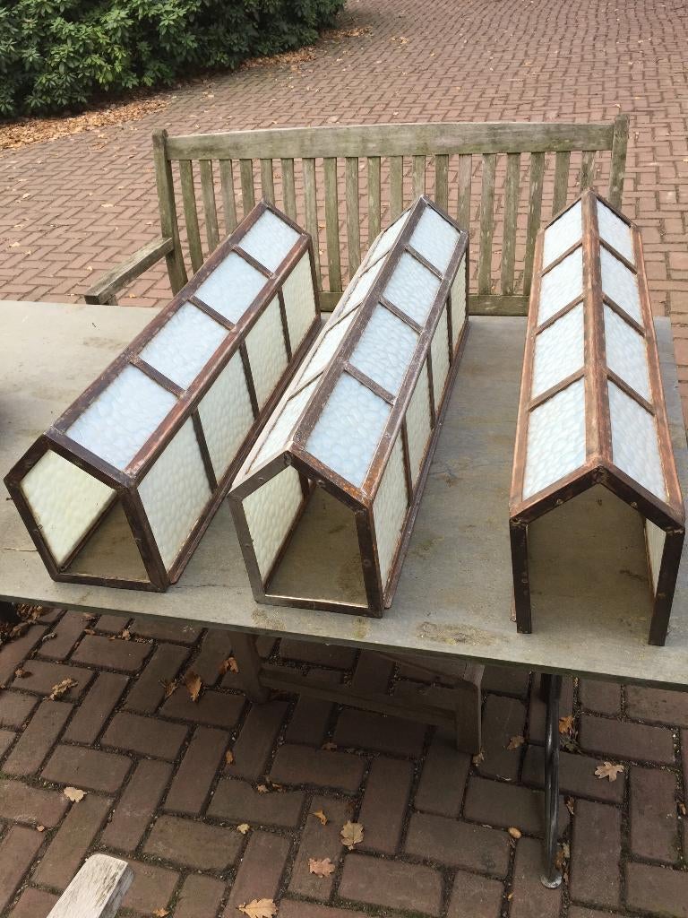 3 Art Deco lichtornamenten, zeldzaam electric blue glas, Antiek en Kunst, Curiosa en Brocante, Ophalen