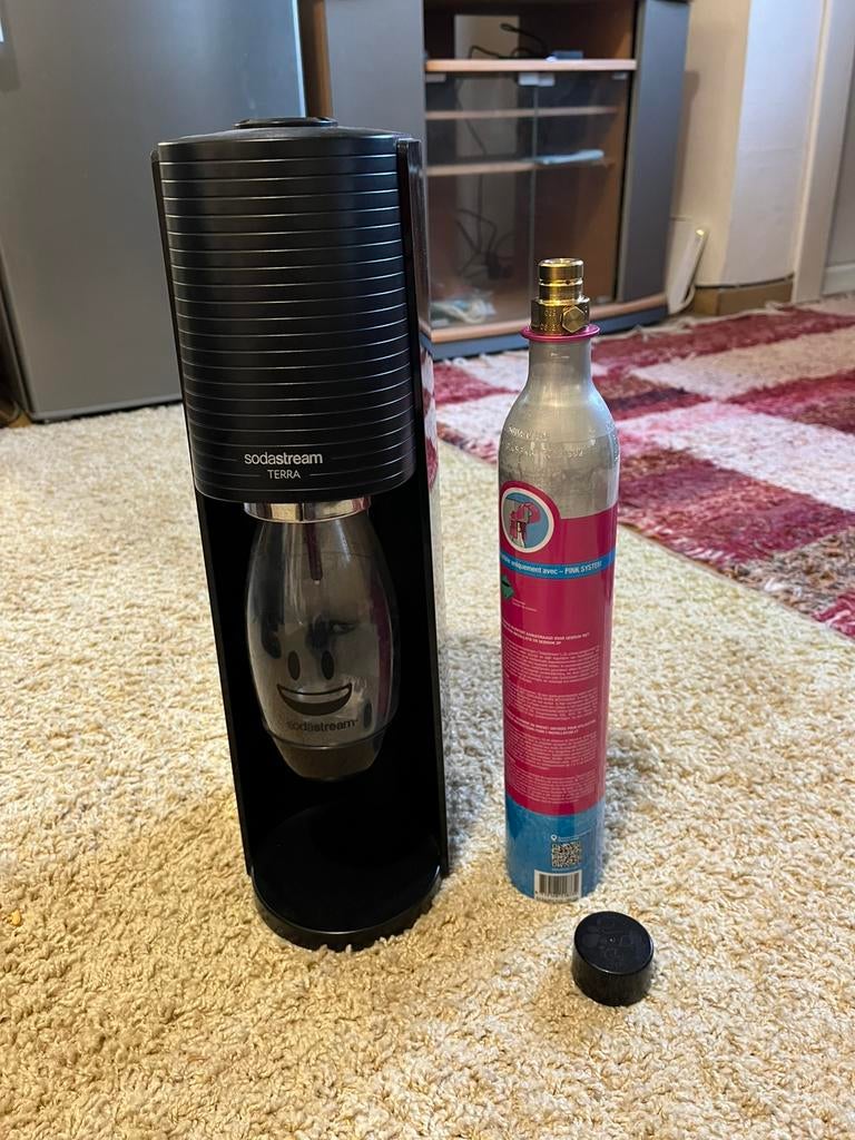 Soda Stream apparaat plus nieuwe CO2 fles, Enlèvement ou Envoi, Comme neuf