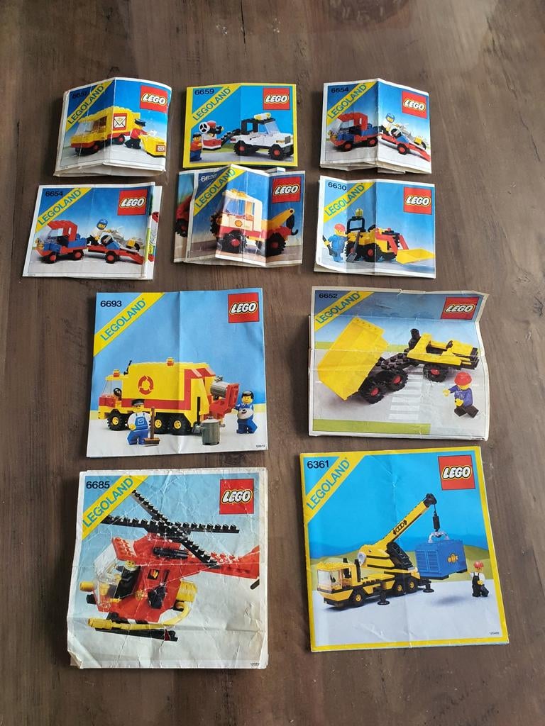 Groot lot lego folders. Brochures. Catalogen. Bouwplannen, Ophalen