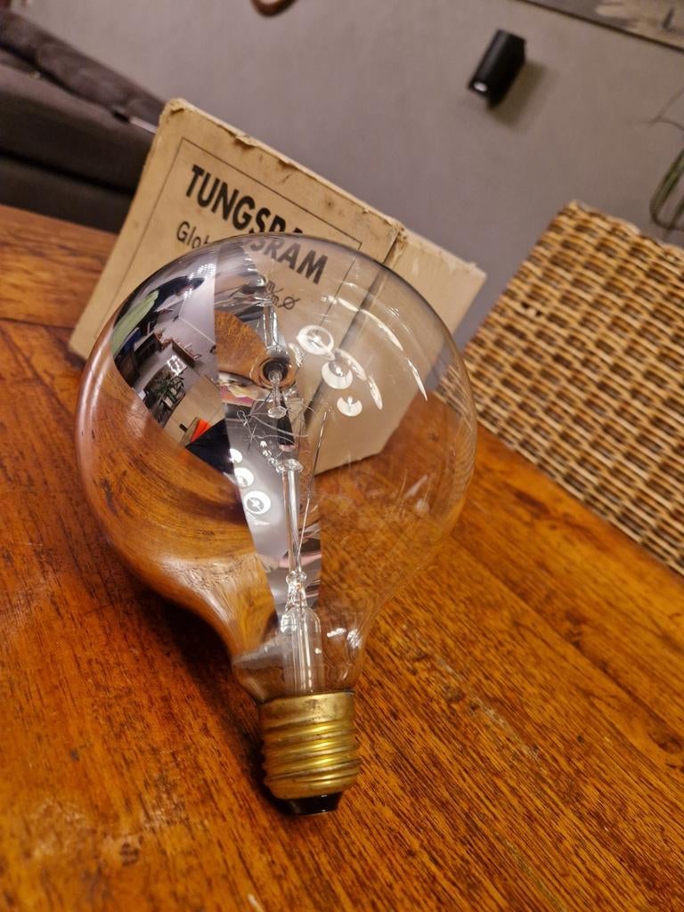 Vintage gloeilamp Tungsram globe 125mm 60W zijspiegel, Ophalen of Verzenden, Nieuw, Gloeilamp