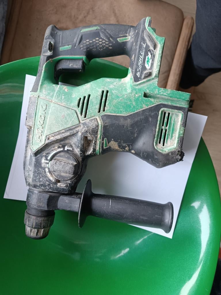 Hitachi klopboormachine . Voor onderdelen, Doe-het-zelf en Bouw, Gereedschap | Boormachines, Ophalen, Zo goed als nieuw