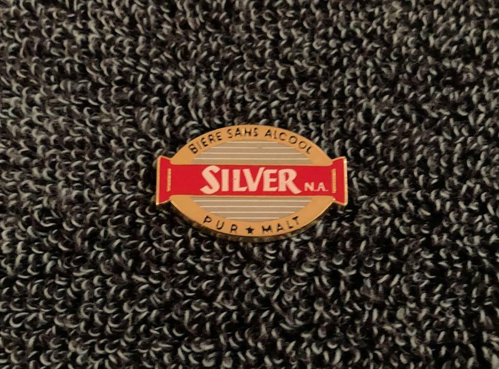 PIN - SILVER N.A. - BIERE SANS ALCOOL - PUR MALT - BIER, Envoi, Utilisé, Marque, Insigne ou Pin's