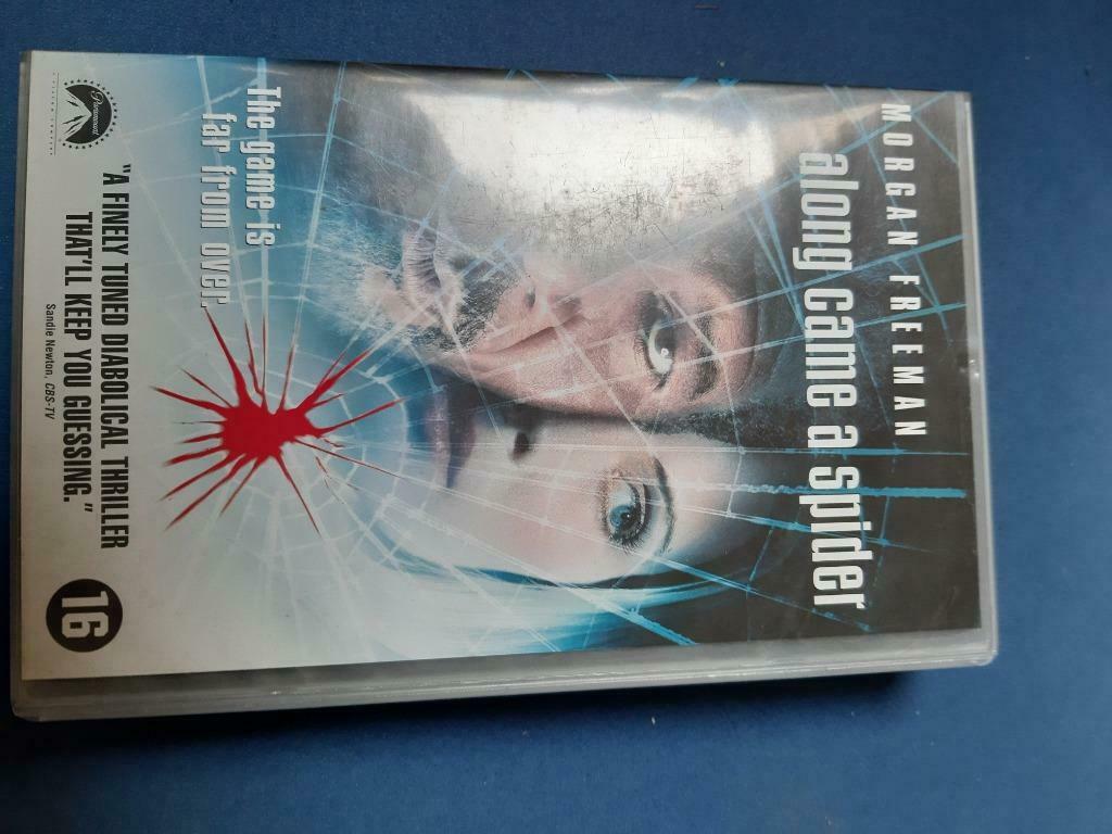vhs videocassette Along came a spider, Ophalen of Verzenden