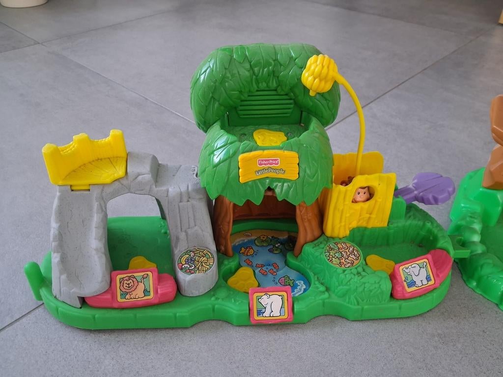 Fisher Price Little People 2 sets zonder figuurtjes, Kinderen en Baby's, Speelgoed | Fisher-Price, Gebruikt, Met geluid, Ophalen