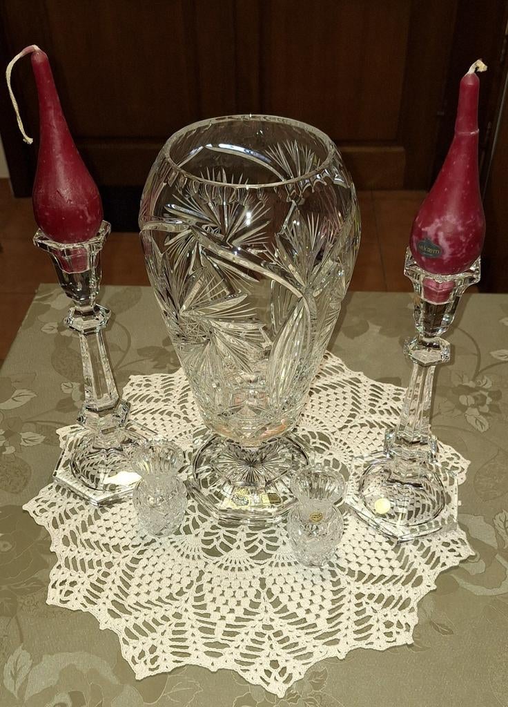 Echte kristal vaas + 2 kaarskandelaars + 2 kleine vaasjes ., Antiek en Kunst, Ophalen