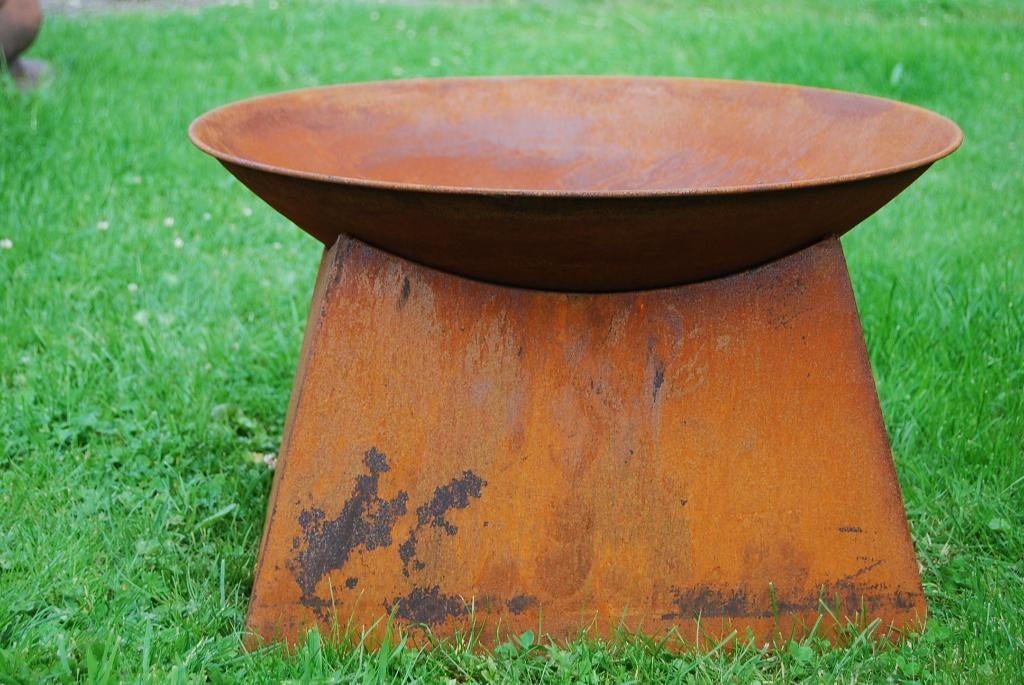 Braséro ,bbc , chauffe terrasse ,vasque en acier sur socle, Enlèvement ou Envoi, Neuf